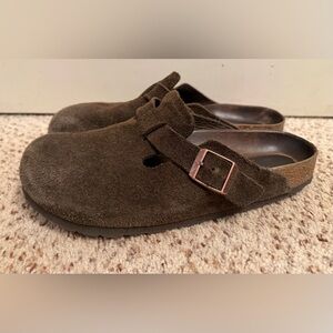 Birkenstock Boston Suede Clogs in Mocha/Brown, Size 40 (9.5-10)
